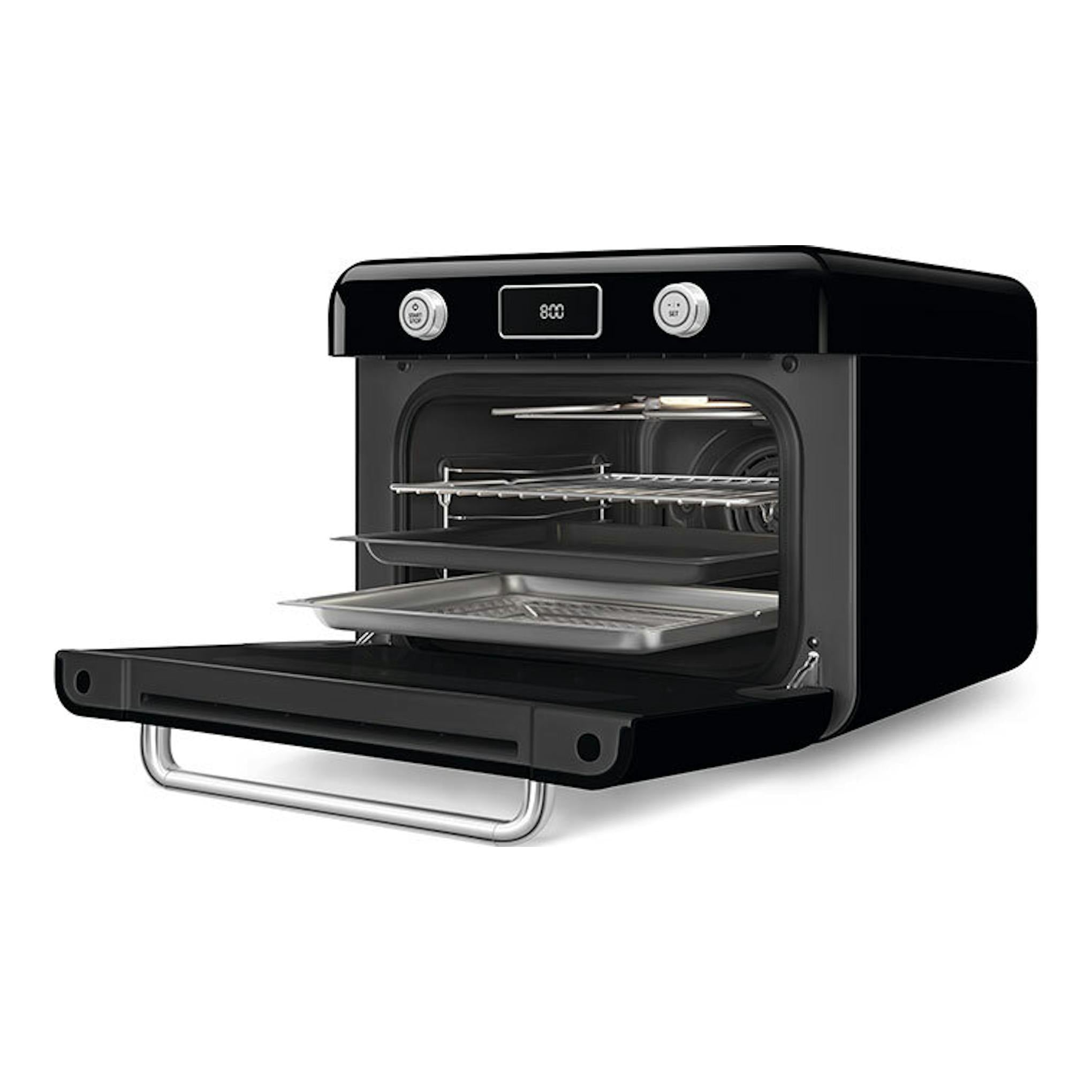 Minihorno Smeg COF01BLEU negro, vista frontal en ángulo, con la puerta abatible abierta.