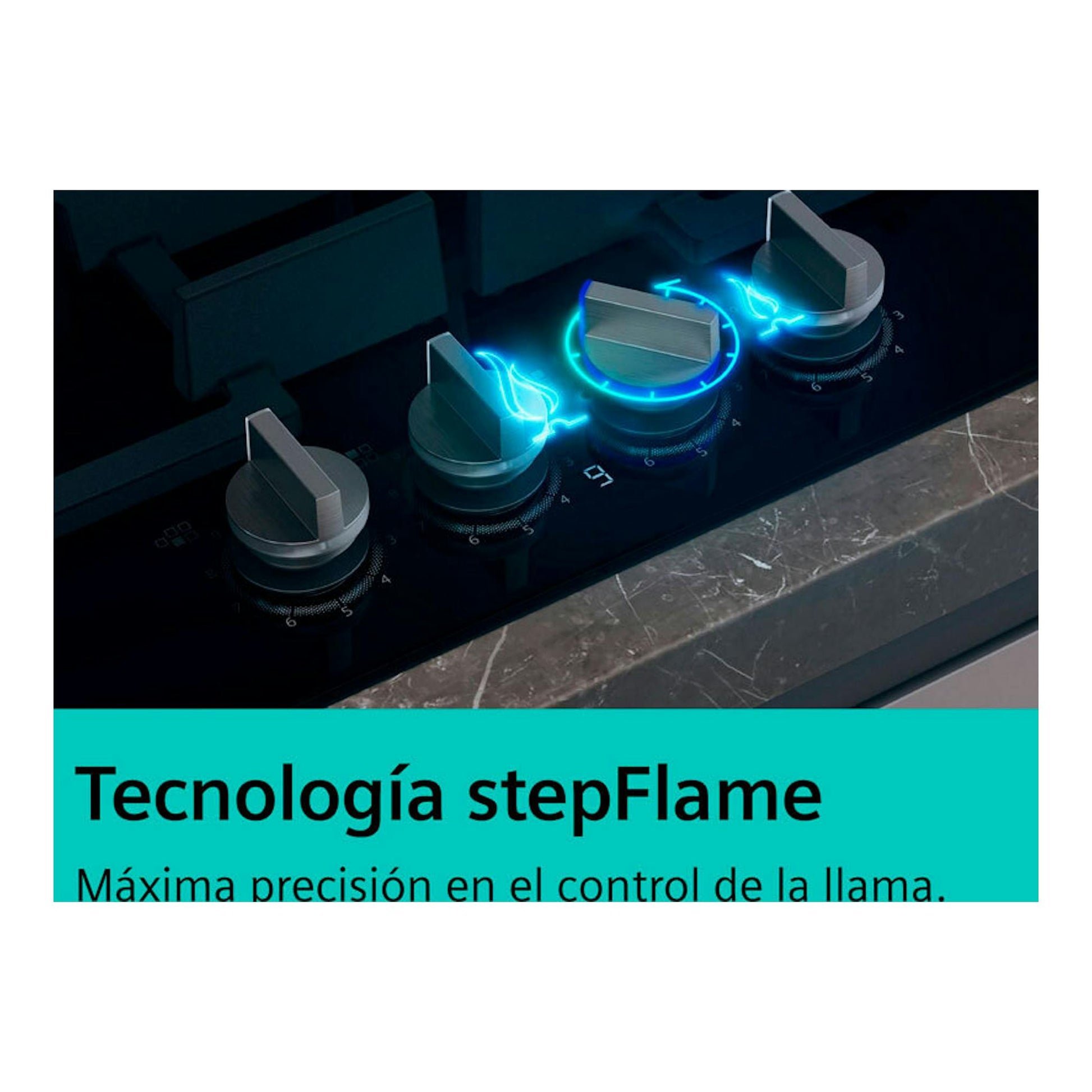 Placa de gas Siemens EP6A6CI10 negra, vista en ángulo con cuatro mandos metálicos y texto stepFlame.