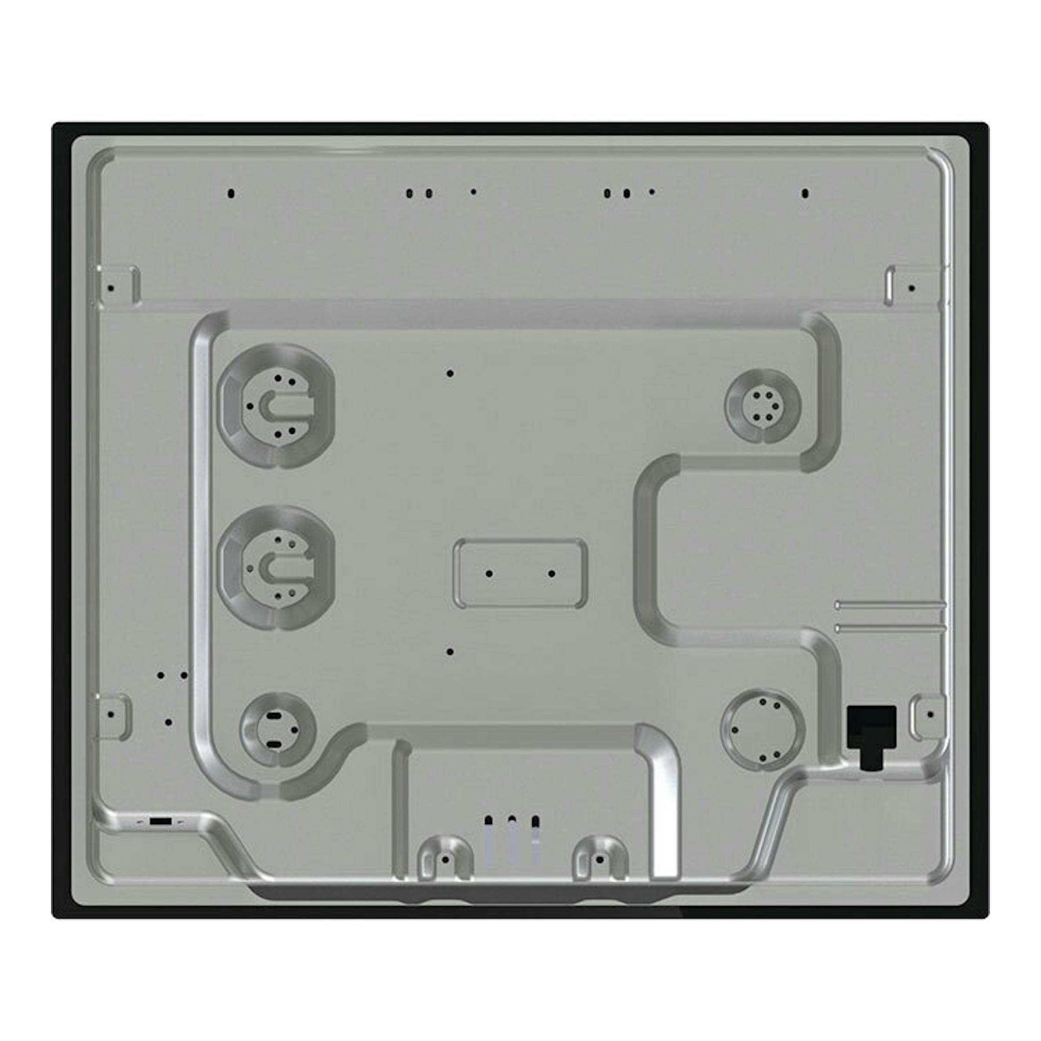 Base inferior de placa de gas Hisense GG633B, vista trasera, con carcasa metálica plateada y marco negro.