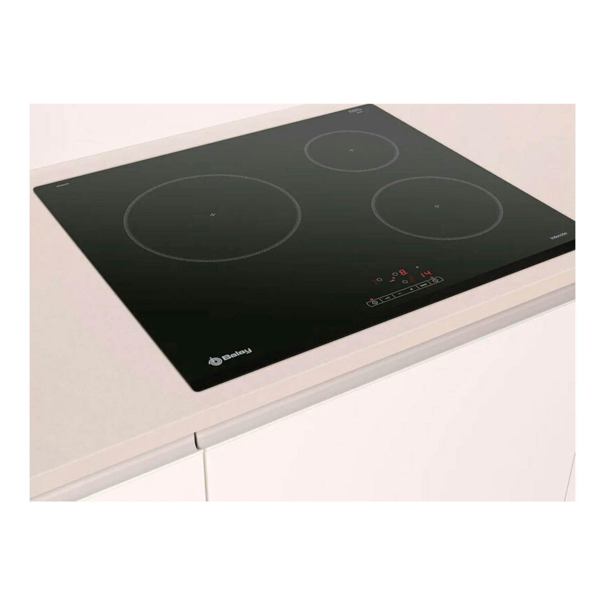 Placa de inducción Balay 3EB864FR negra de 60 cm, vista en ángulo, con tres zonas y panel táctil.