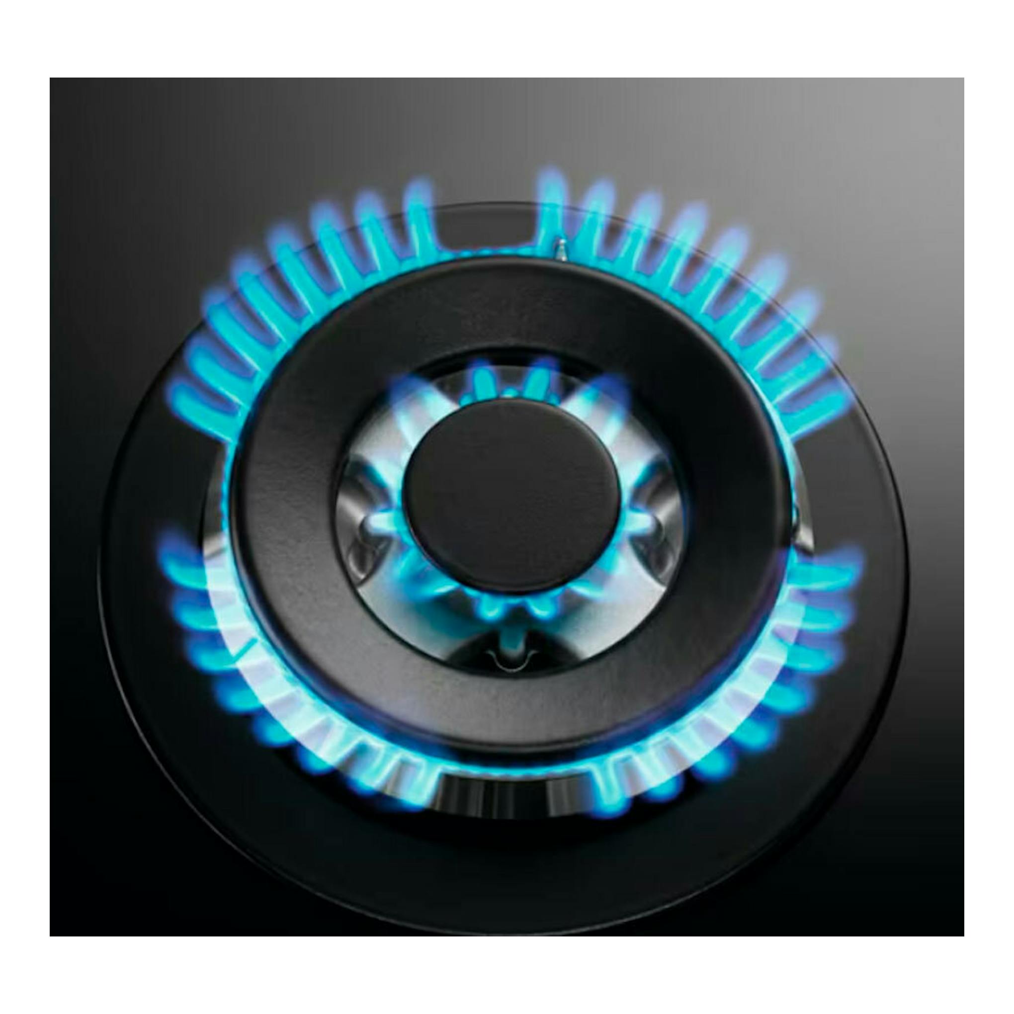 Placa de gas AEG HKB75820NB, vista cenital de un quemador negro con llama azul.
