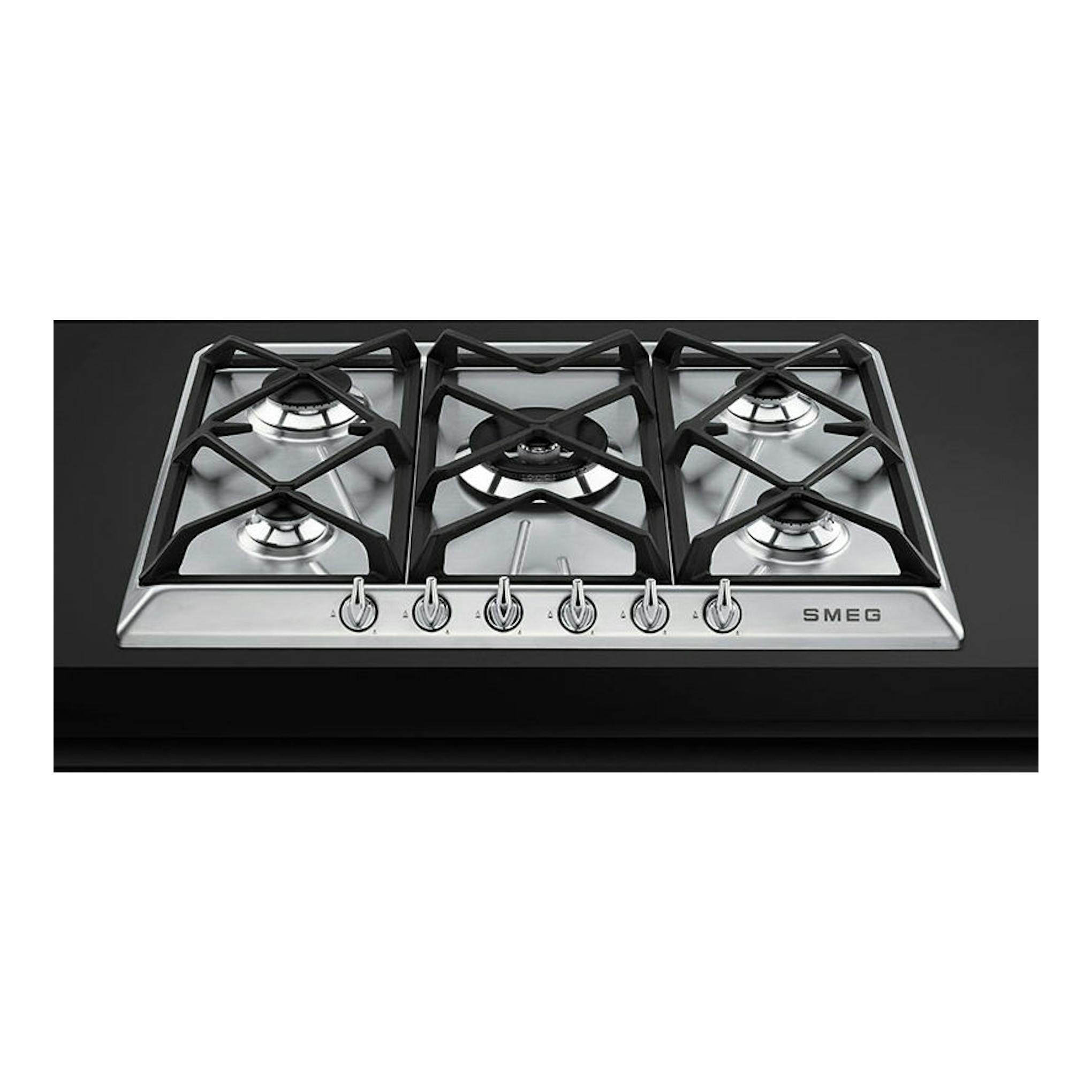Placa de gas Smeg SR975XGH de acero inoxidable, vista frontal, con cinco quemadores y mandos frontales.