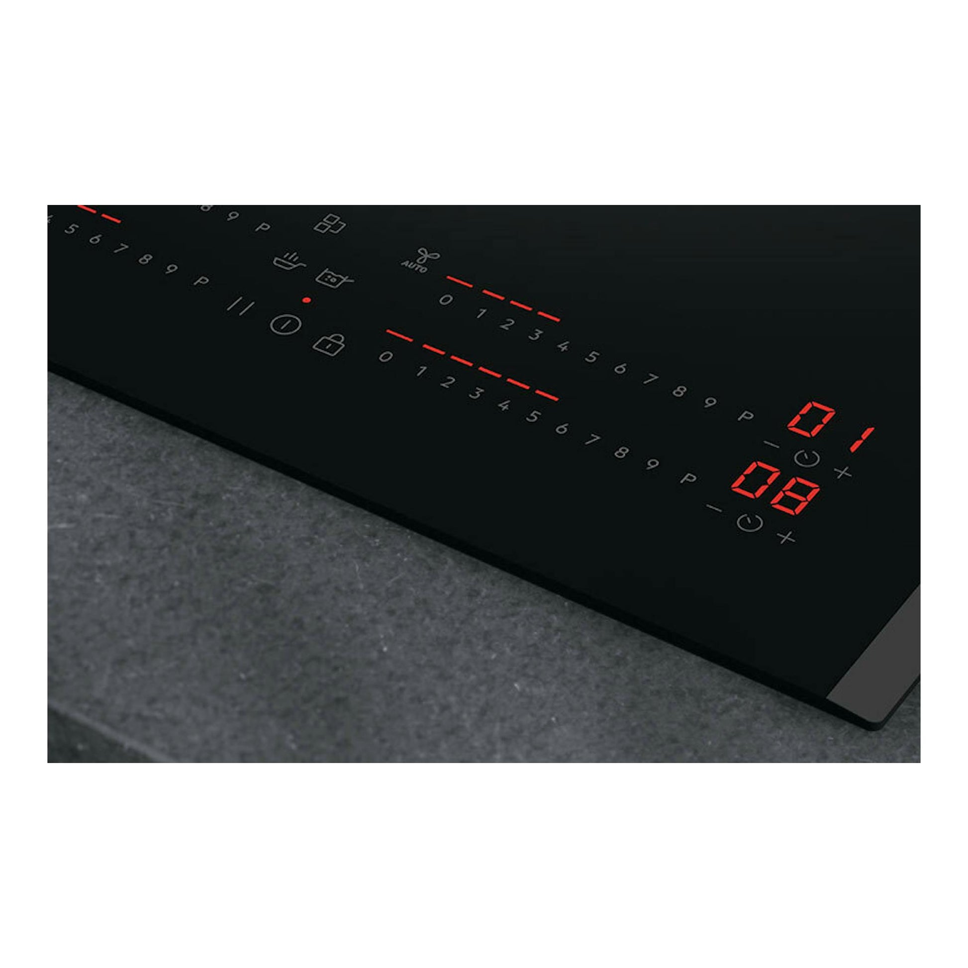 Placa de inducción AEG TI84IB30FB negra, vista en ángulo, con panel táctil y display LED rojo.