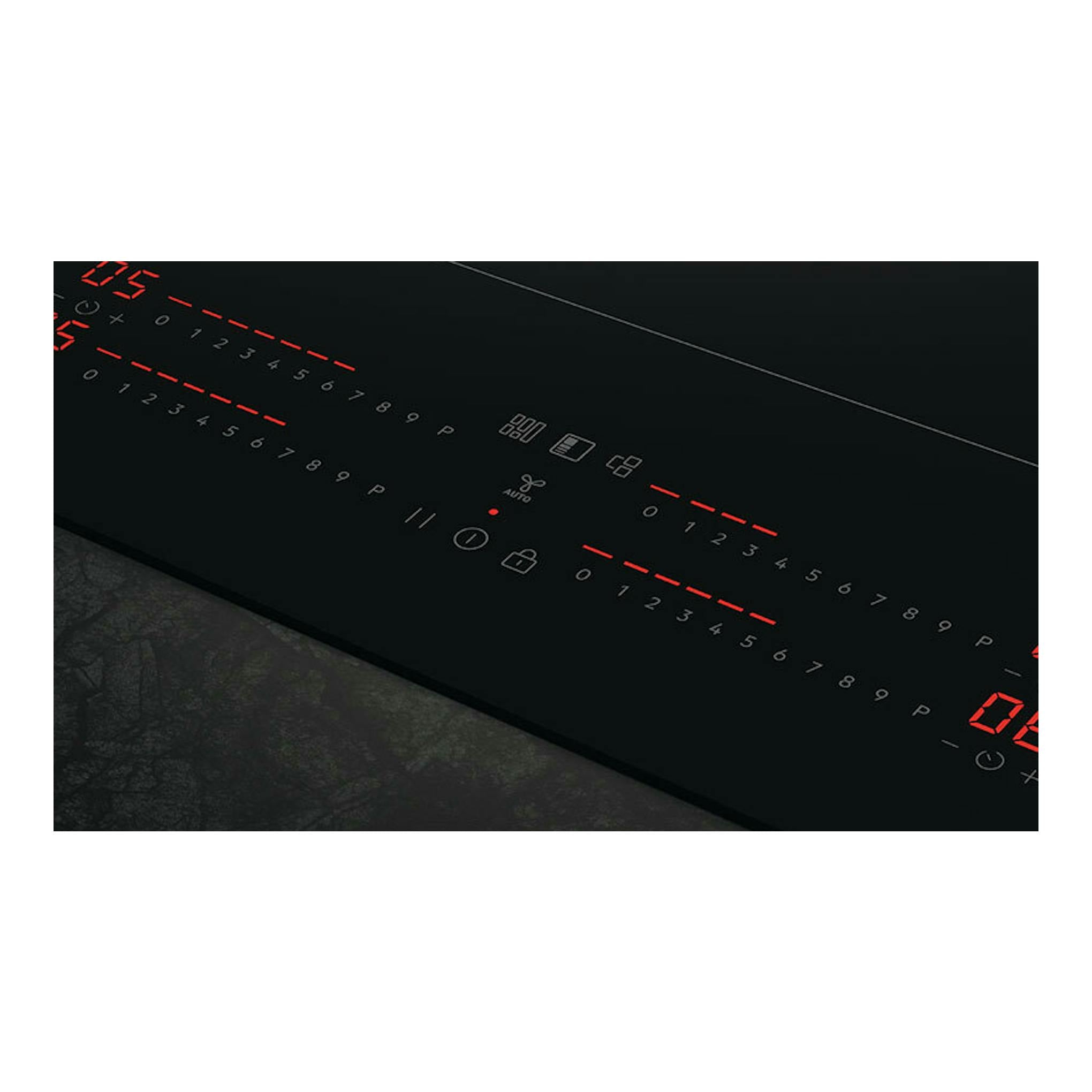 Placa de inducción AEG TI84IS00FB negra, vista en ángulo con panel táctil iluminado en rojo