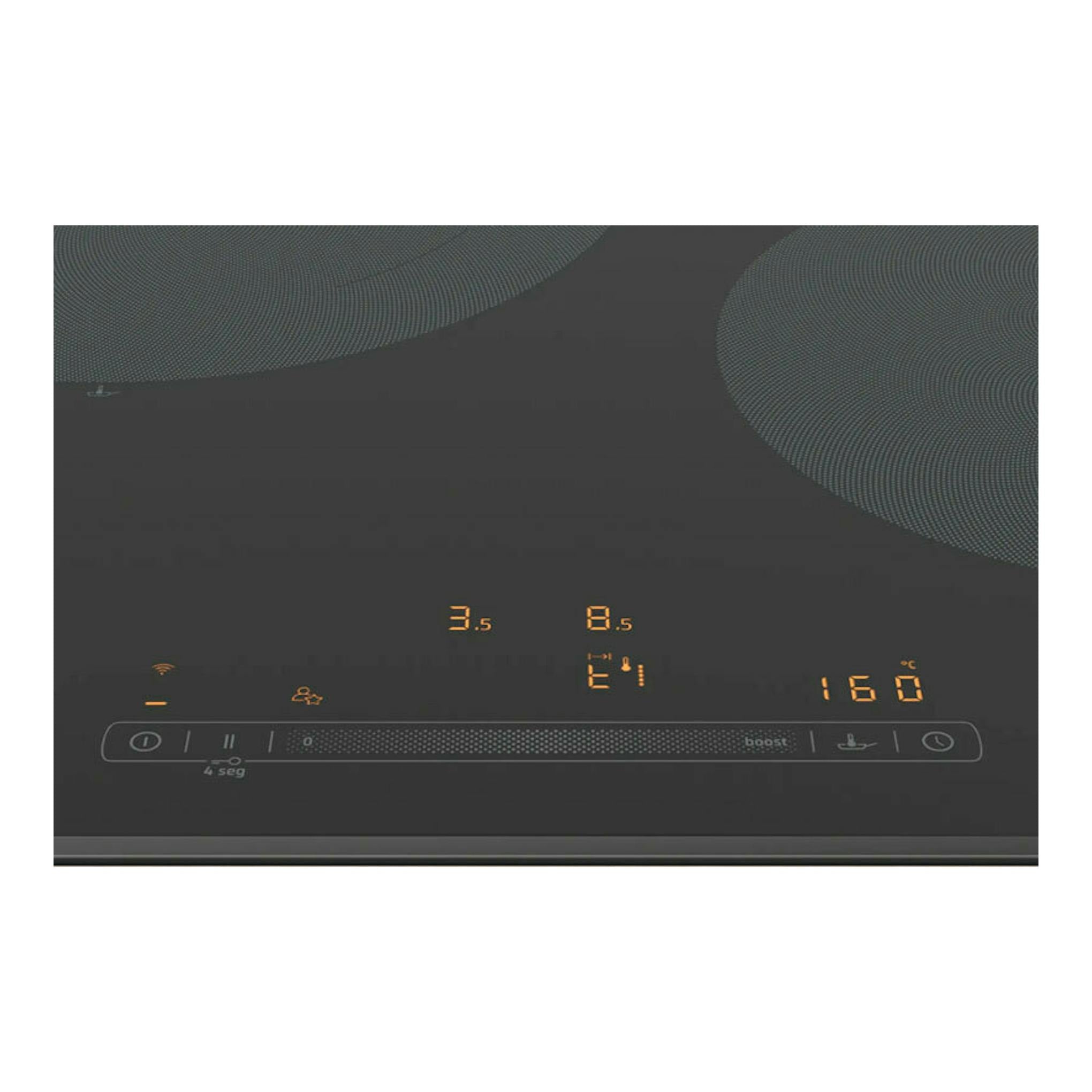Placa de inducción Balay 3EB965LH negra, vista frontal con mandos táctiles iluminados en naranja.