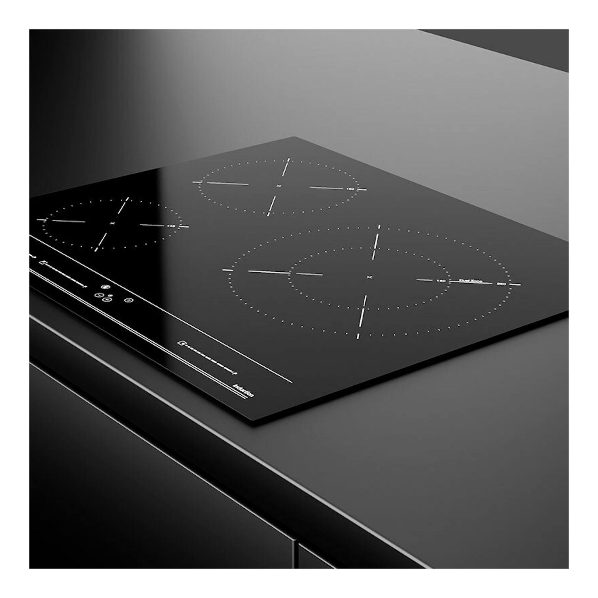 Placa de inducción Teka IBC 63015 MSS negra, vista en ángulo con cuatro zonas de cocción.