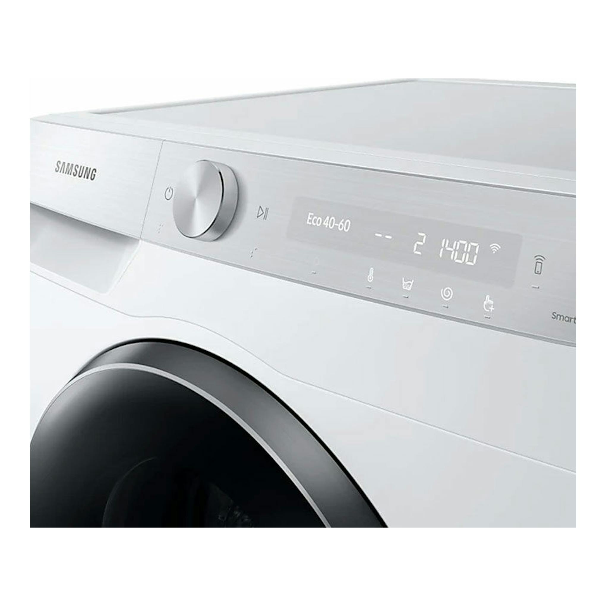Lavadora Samsung WW90T936DSH/S3 blanca, vista frontal en ángulo, con puerta negra y panel digital.