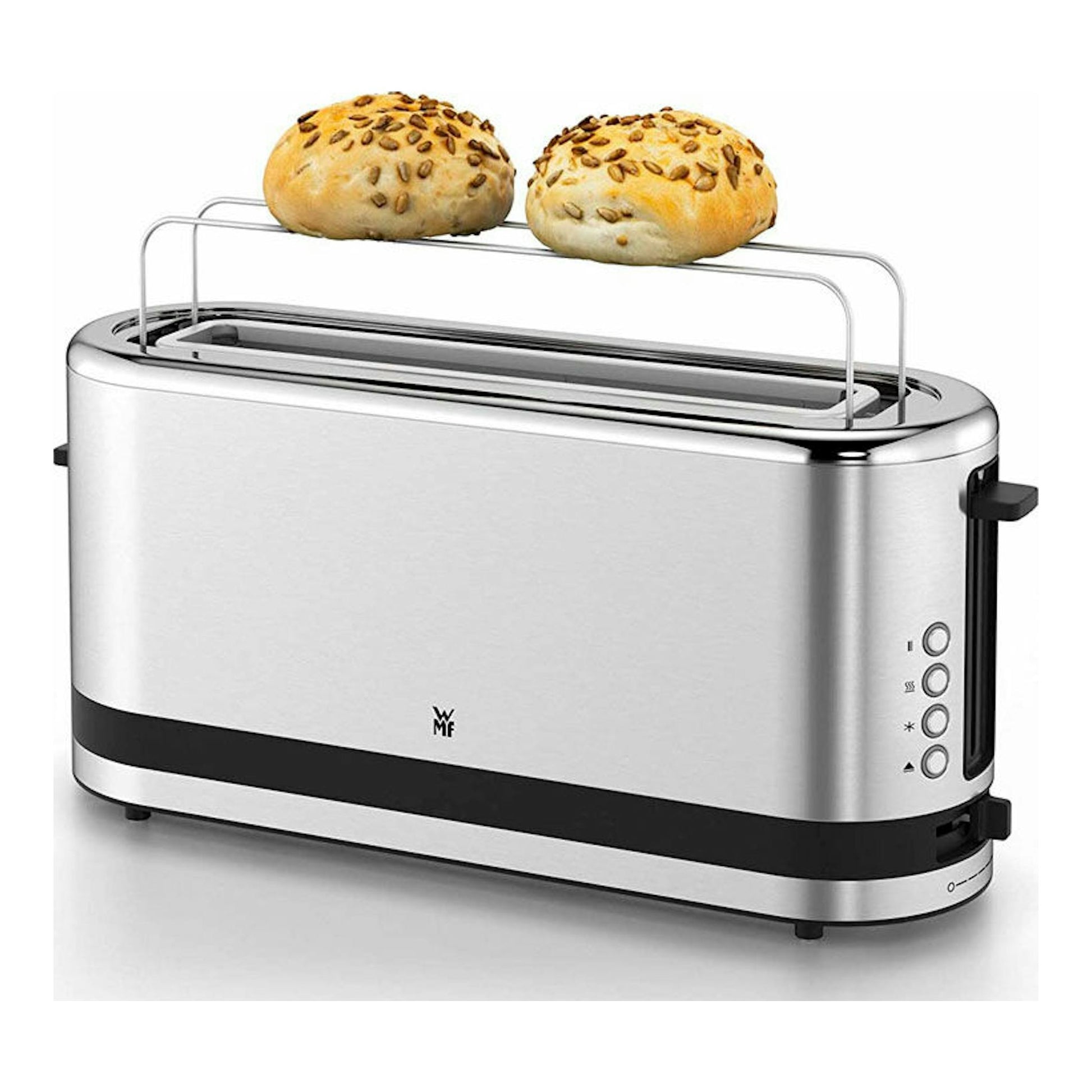 Tostador WMF Kitchenminis de 1 ranura, plateado y negro, vista frontal en ángulo, con panecillos arriba.