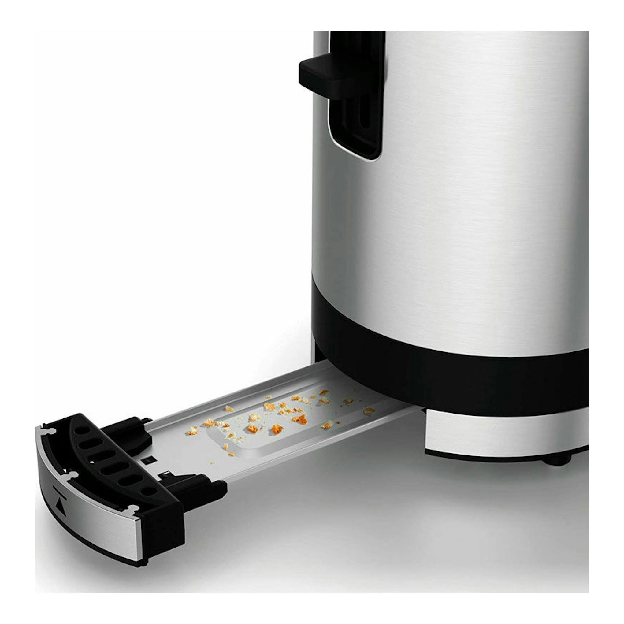 Tostador WMF Kitchenminis de 1 ranura, acero inoxidable y negro, con bandeja recogemigas extraída.