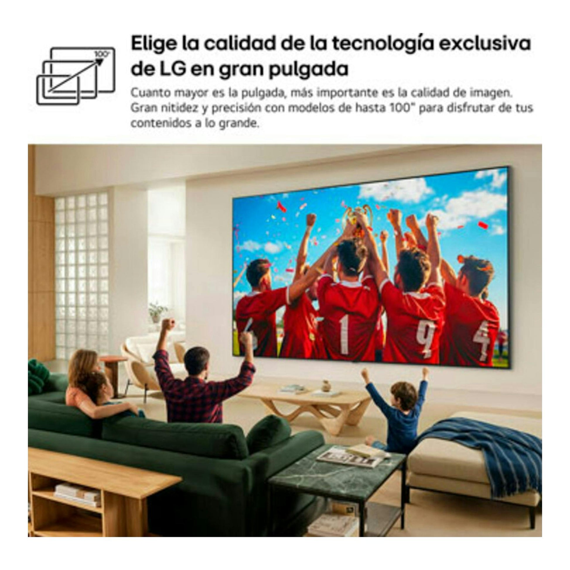 TV LG 50QNED86B6B montada en pared, vista frontal, mostrando un partido de fútbol en una sala de estar.