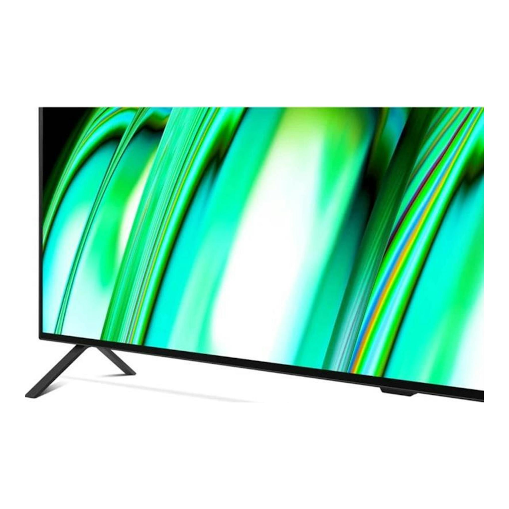 TV LG OLED65A26LA 4K OLED de 65'' en vista frontal inclinada, marco negro y pantalla verde abstracta.