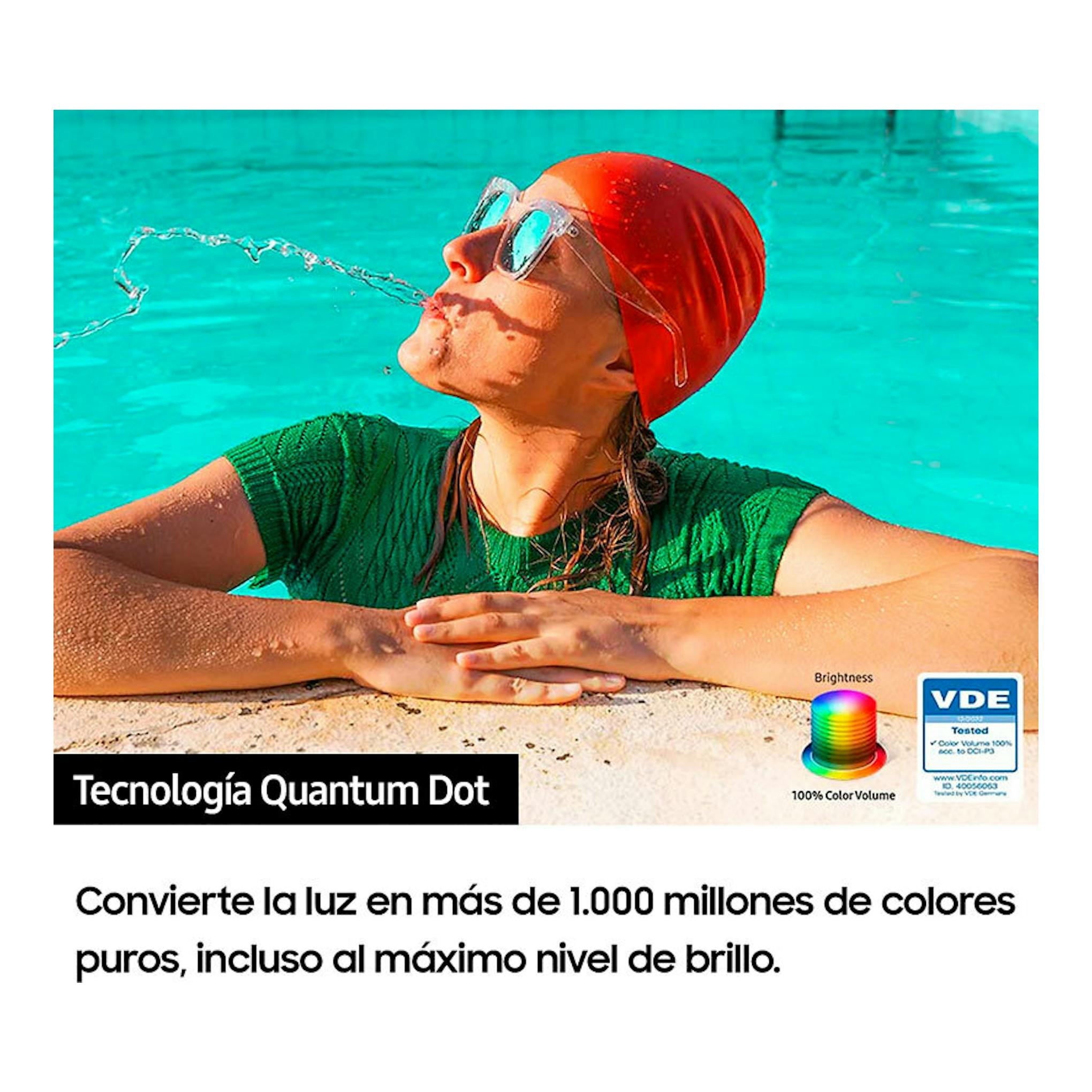 Samsung TQ32Q50AEUXXC: mujer en piscina con gorro rojo y gafas; texto sobre tecnología Quantum Dot.