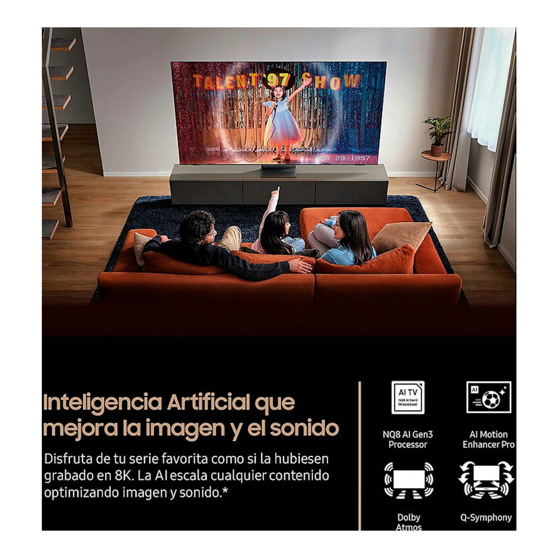 Samsung TQ65QN990FTXXC Neo QLED 8K 65", en salón, vista frontal, con tres personas frente a la TV.