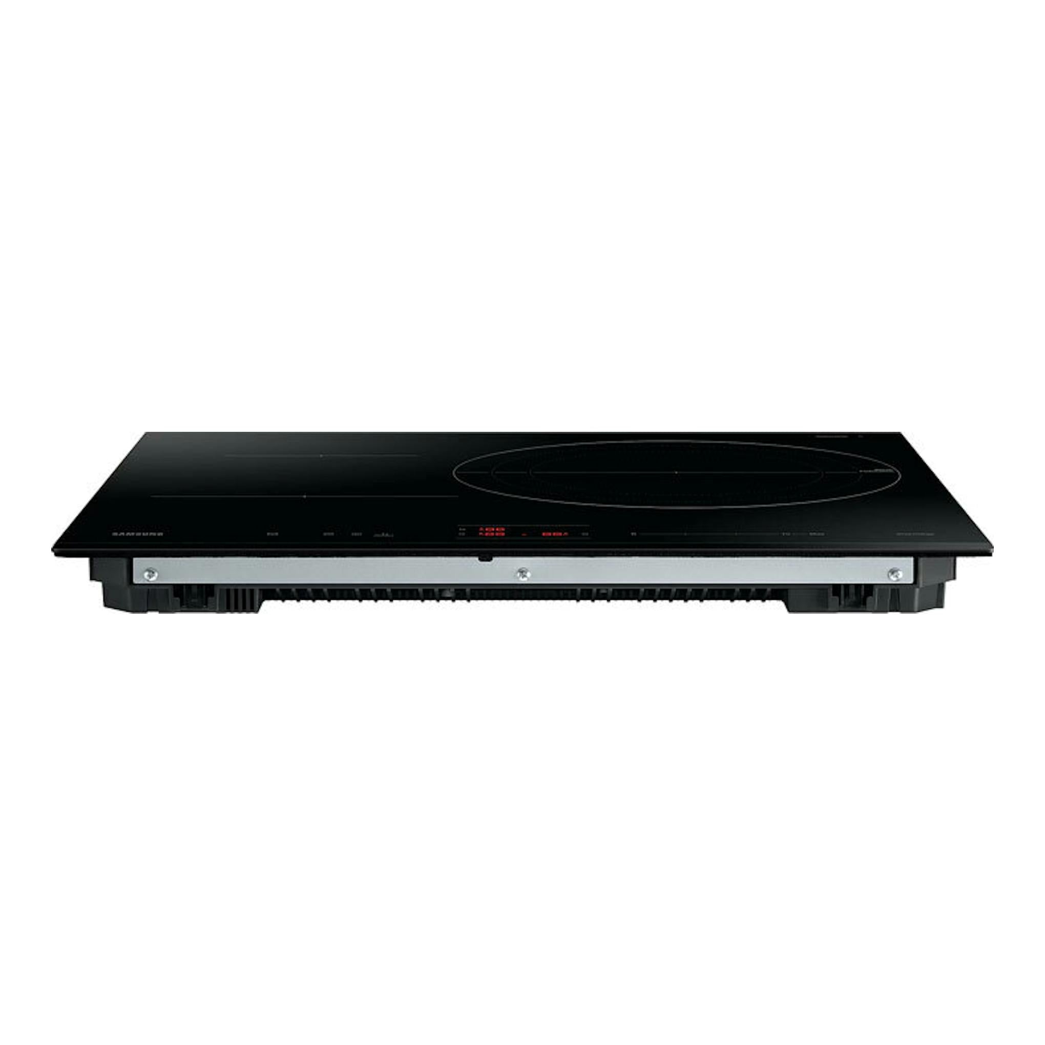 Placa de inducción Samsung NZ63C4036GK/U1 negra, vista frontal, con controles táctiles y base inferior visible.