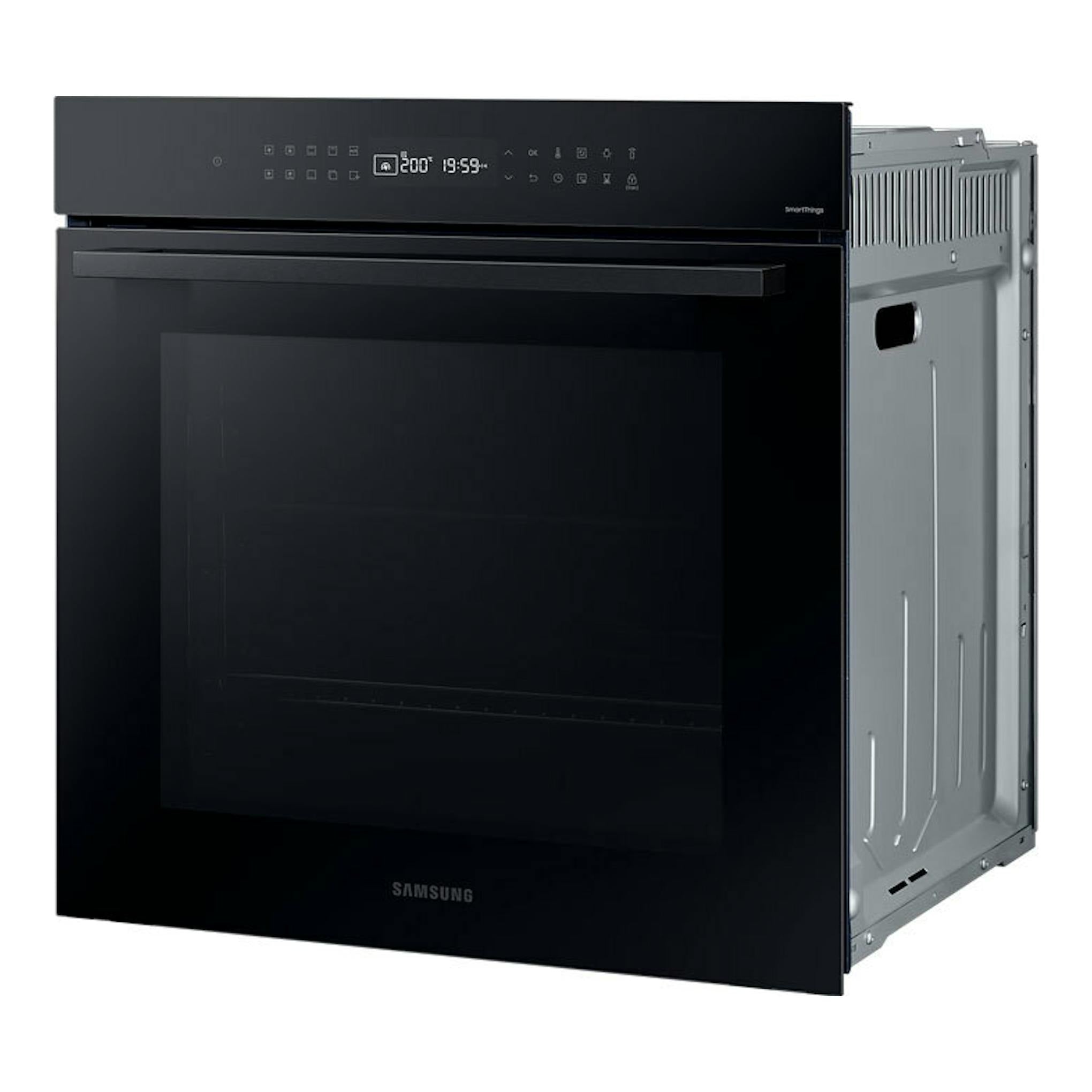 Horno empotrable Samsung NV7B40403CK/U1 negro, vista frontal en tres cuartos, con panel digital.