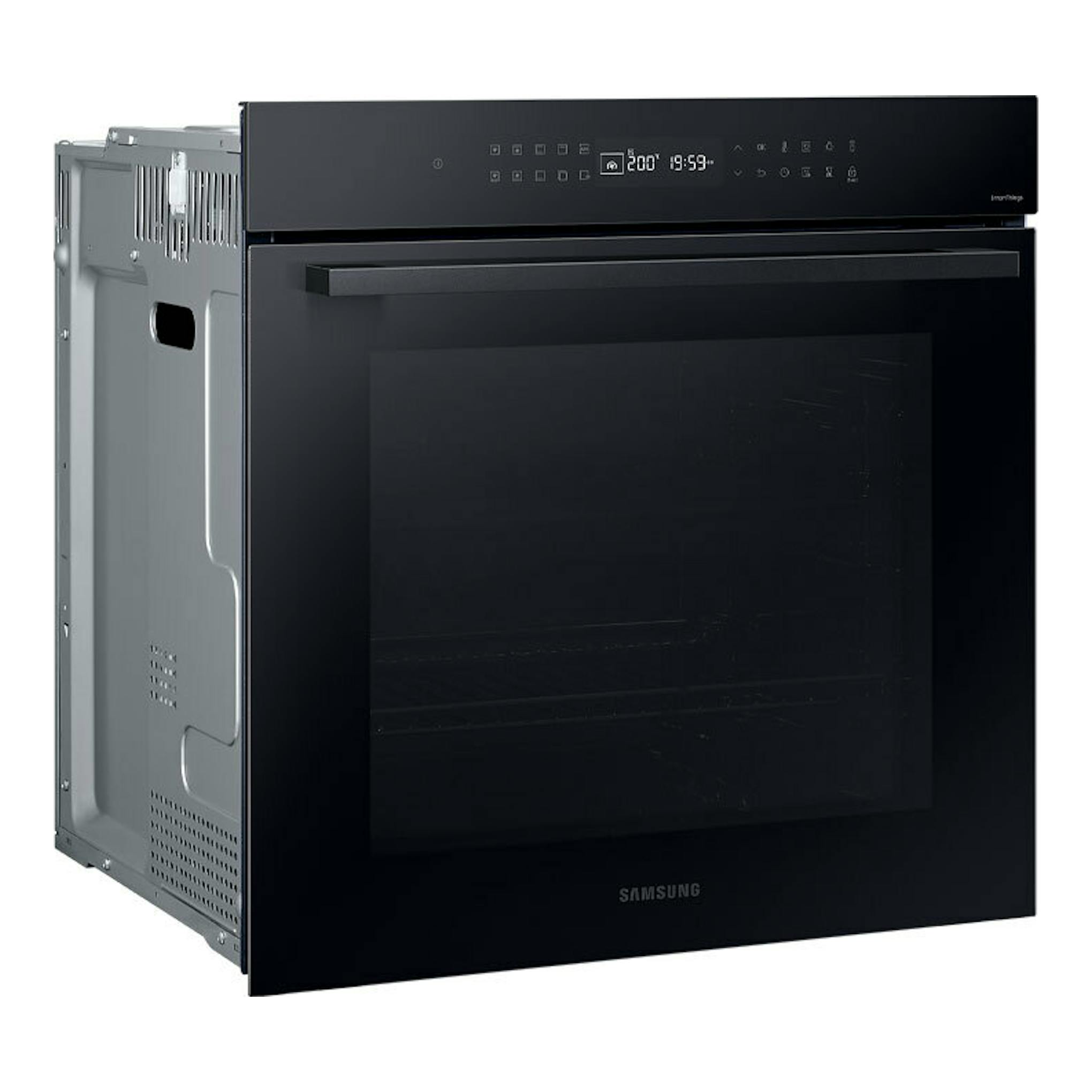 Horno empotrable Samsung NV7B40403CK/U1 negro, vista frontal y lateral izquierda.