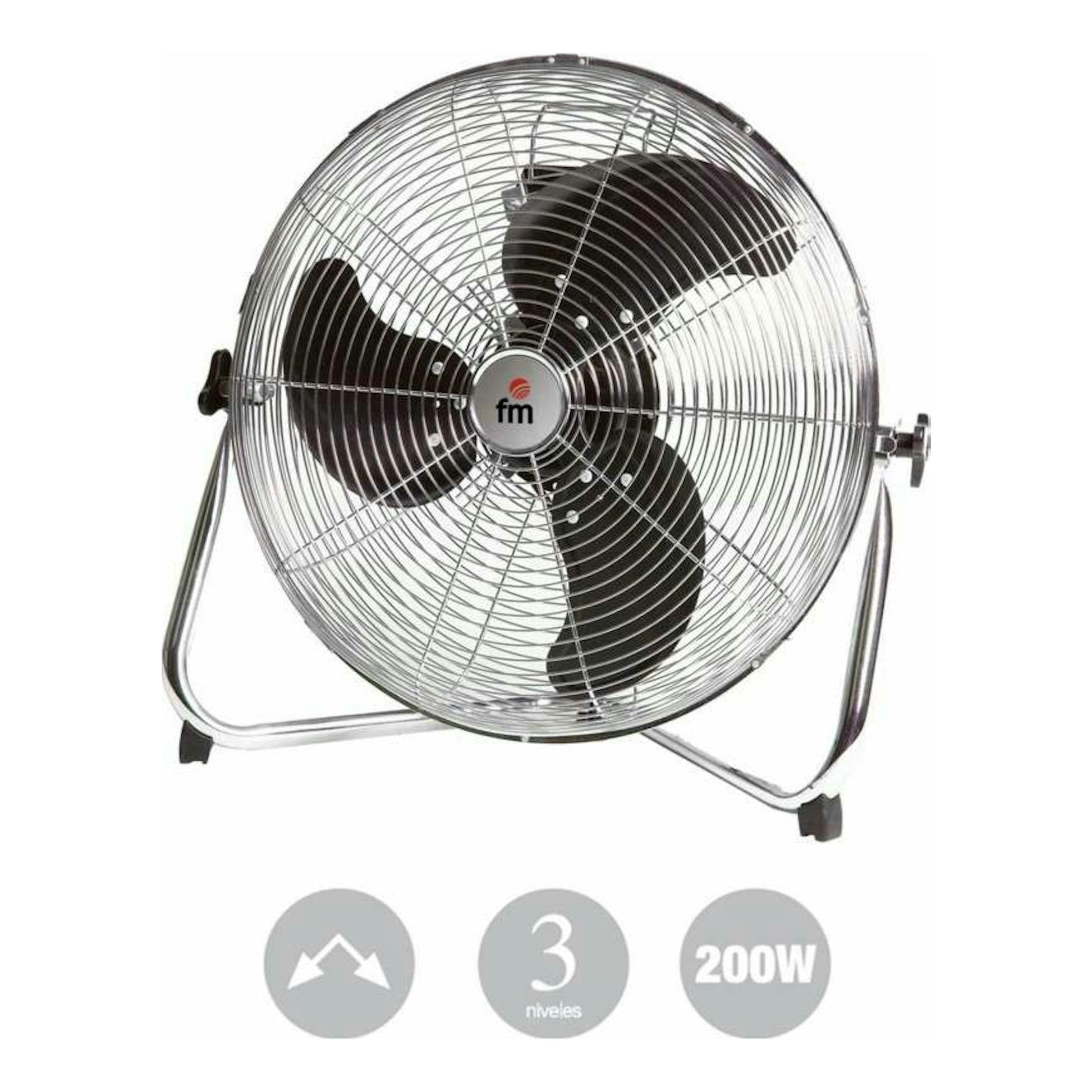 Ventilador FM F50 semi industrial cromado, vista frontal sobre fondo blanco, con rejilla metálica y tres aspas negras.