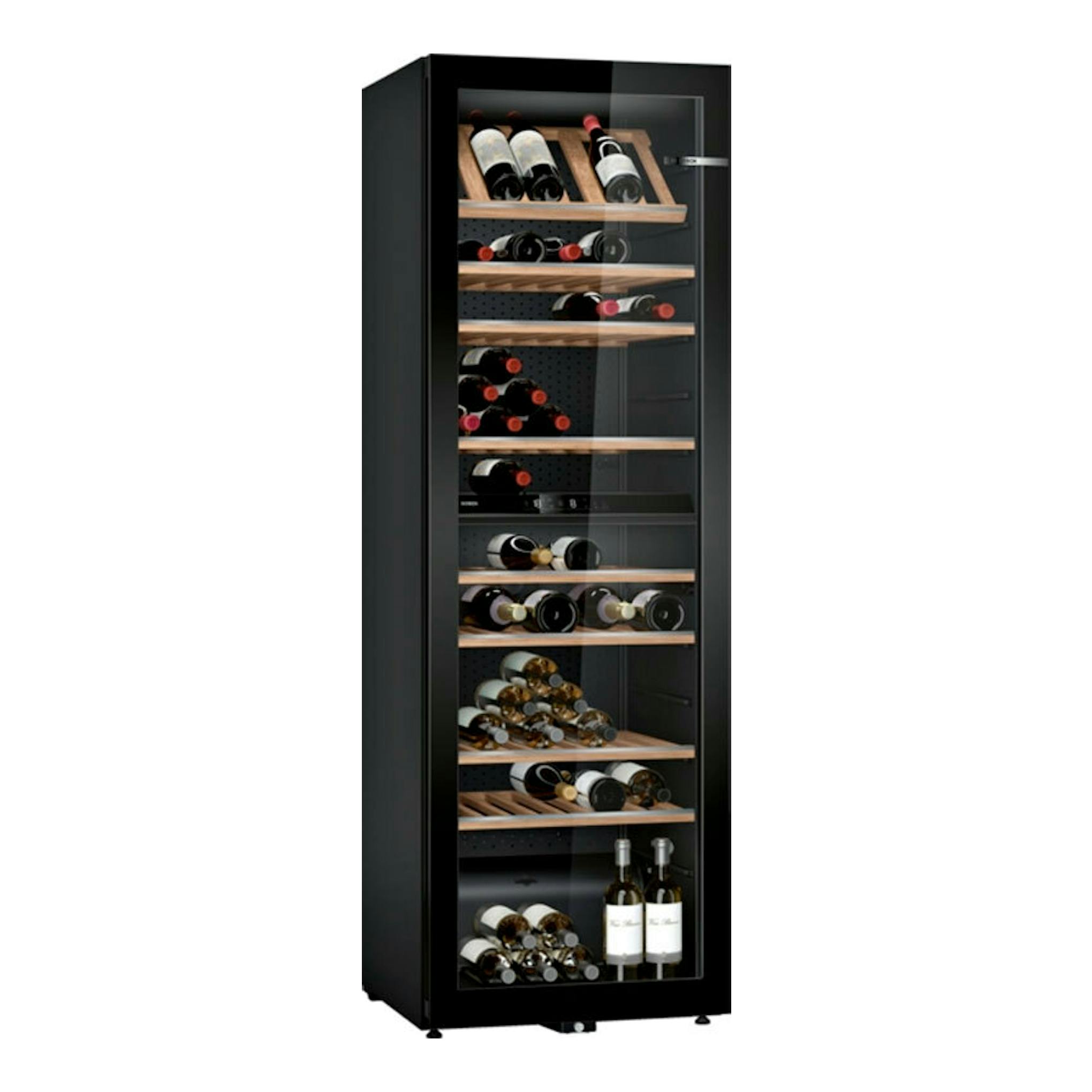 Vinoteca Bosch KWK36ABGA negra, vista frontal, con puerta de cristal y estantes de madera con botellas.